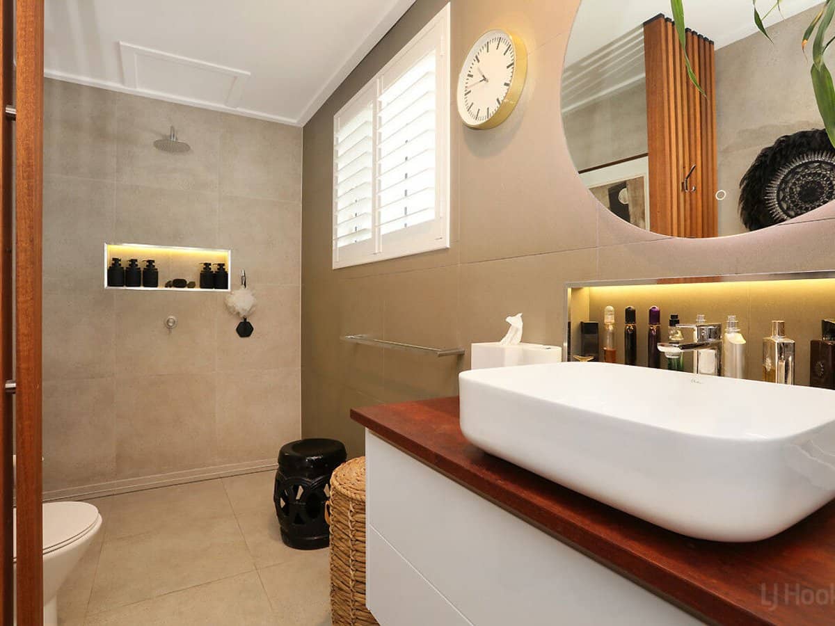 374 Pine Ridge Road, COOMBABAH - Thumbnail 13