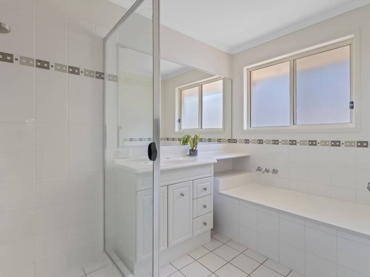 31 Rix Drive, UPPER COOMERA - Thumbnail 17