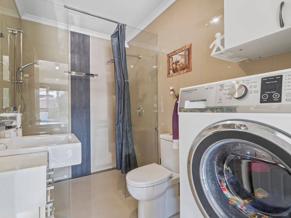 31 Rix Drive, UPPER COOMERA - Thumbnail 21