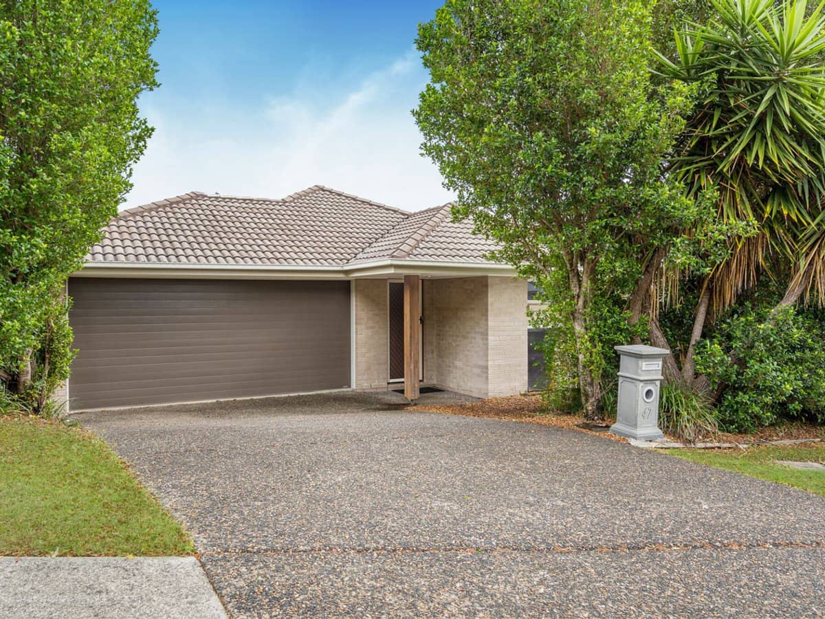 47 Cairnlea Drive, PIMPAMA - Thumbnail 1