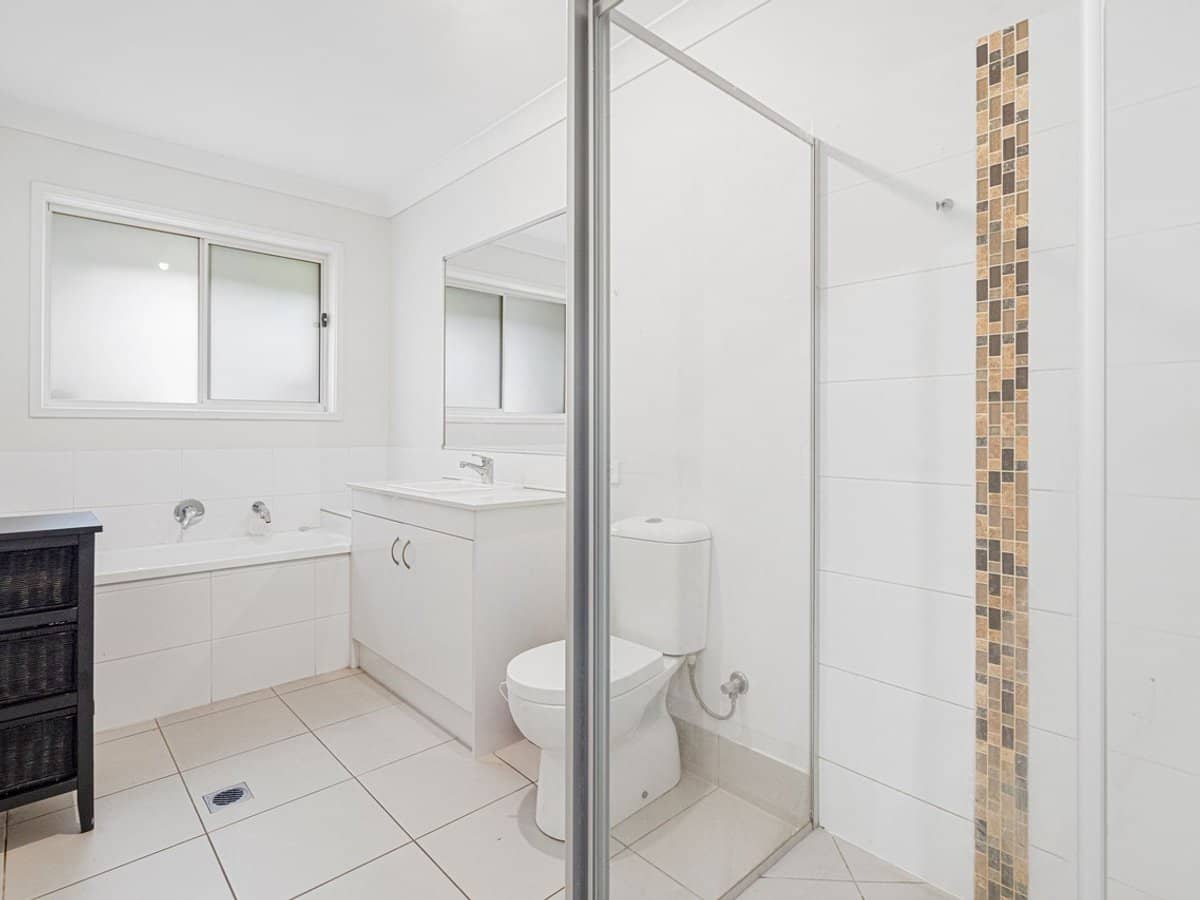 47 Cairnlea Drive, PIMPAMA - Thumbnail 3