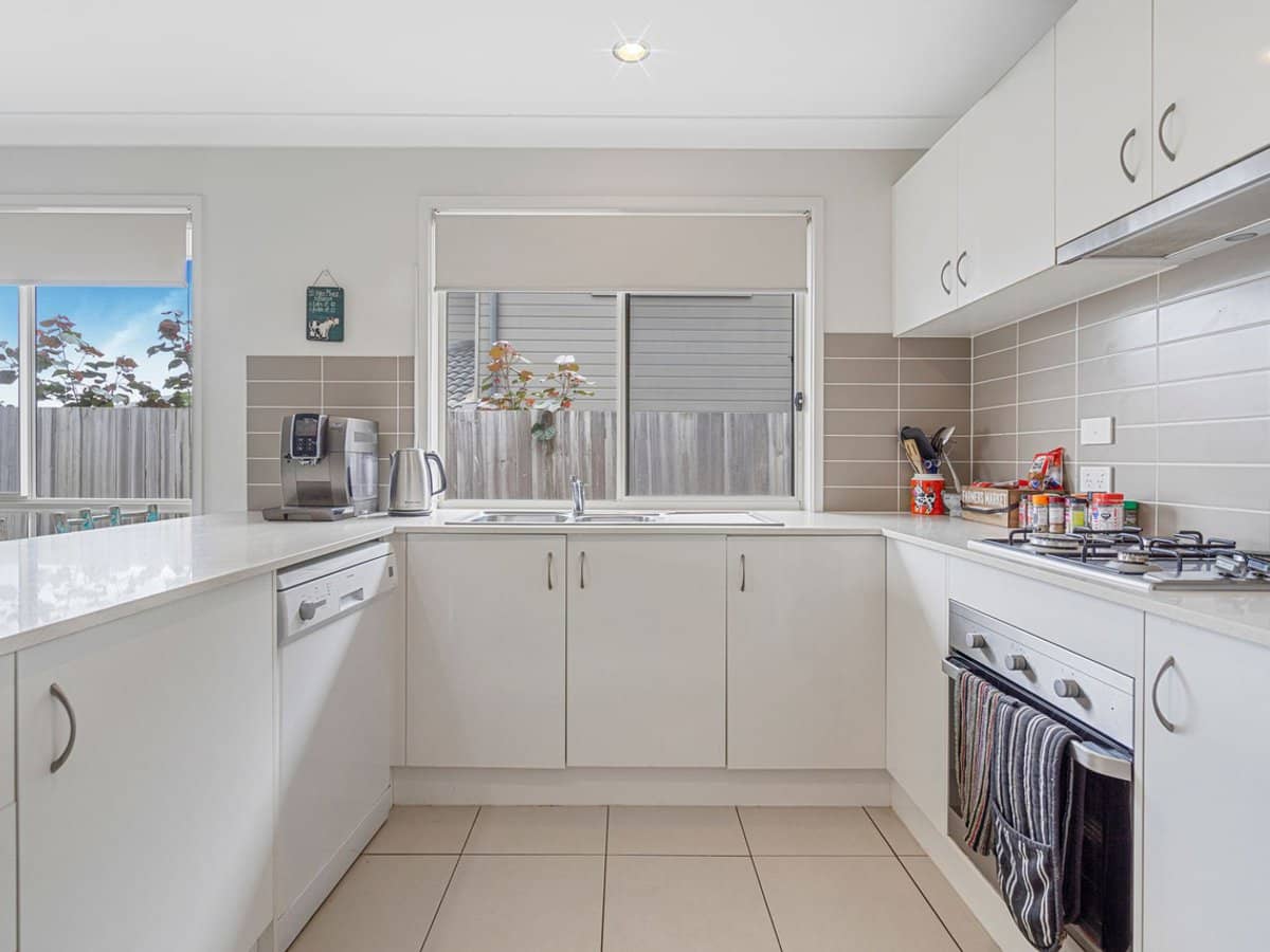 47 Cairnlea Drive, PIMPAMA - Thumbnail 4