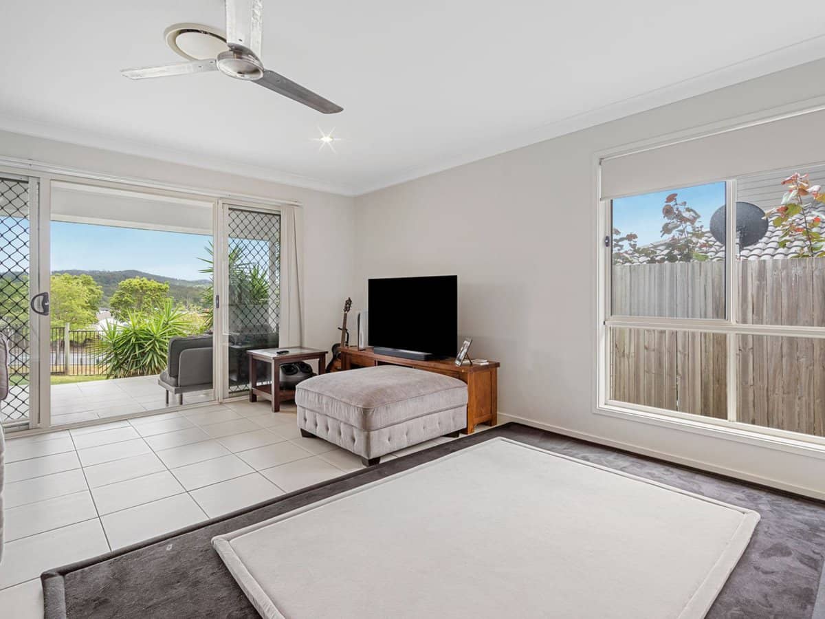 47 Cairnlea Drive, PIMPAMA - Thumbnail 7