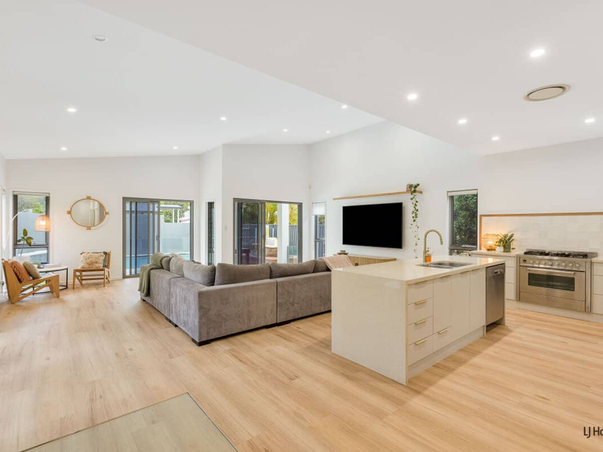 3 Winders Avenue, TUGUN - Thumbnail 4