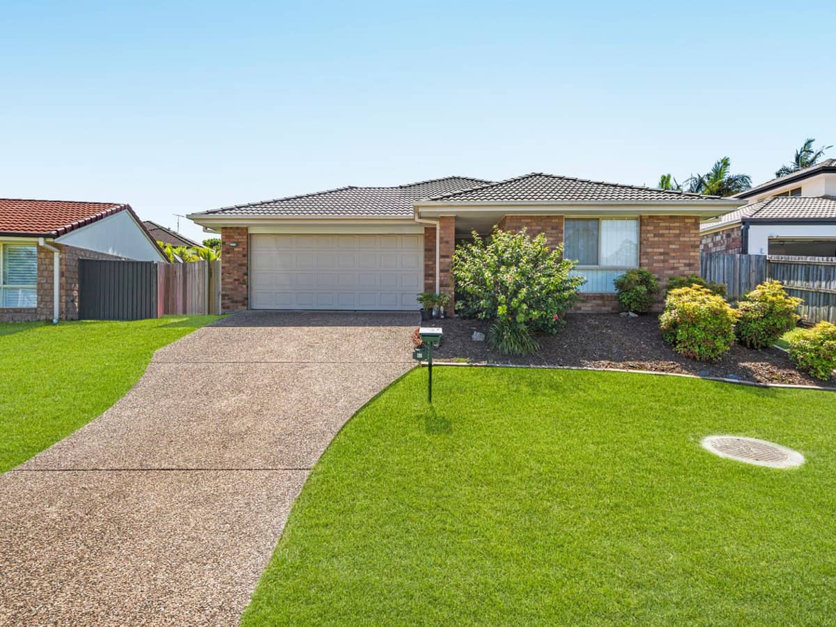 67 Gawain Drive, ORMEAU - Thumbnail 1