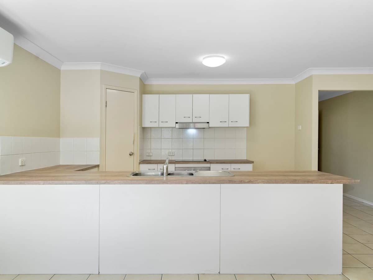 67 Gawain Drive, ORMEAU - Thumbnail 6