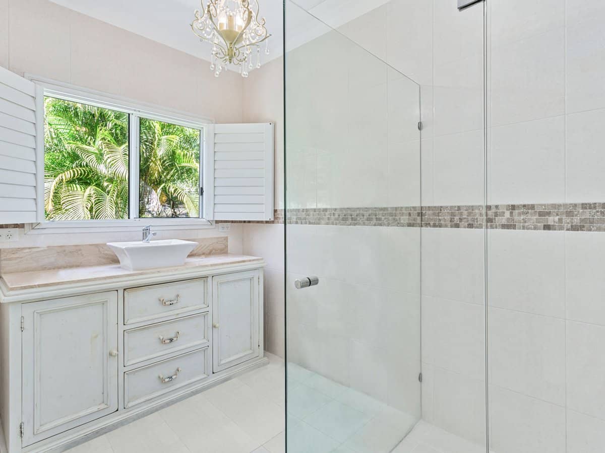 37 Canopy Dr, BONOGIN - Thumbnail 11