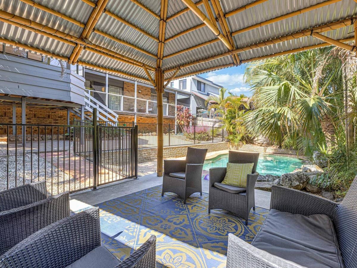 22 Bluegum Boulevard, BANORA POINT - Thumbnail 2