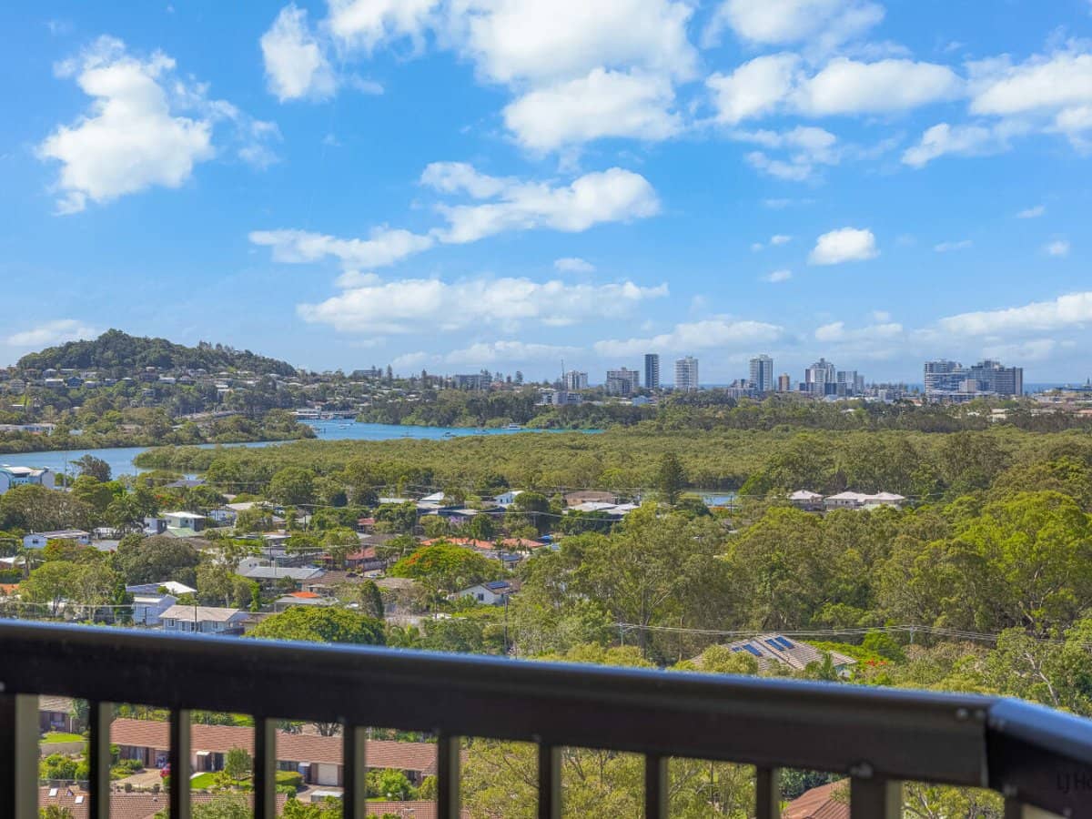 22 Kirkwood Road, TWEED HEADS SOUTH - Thumbnail 4