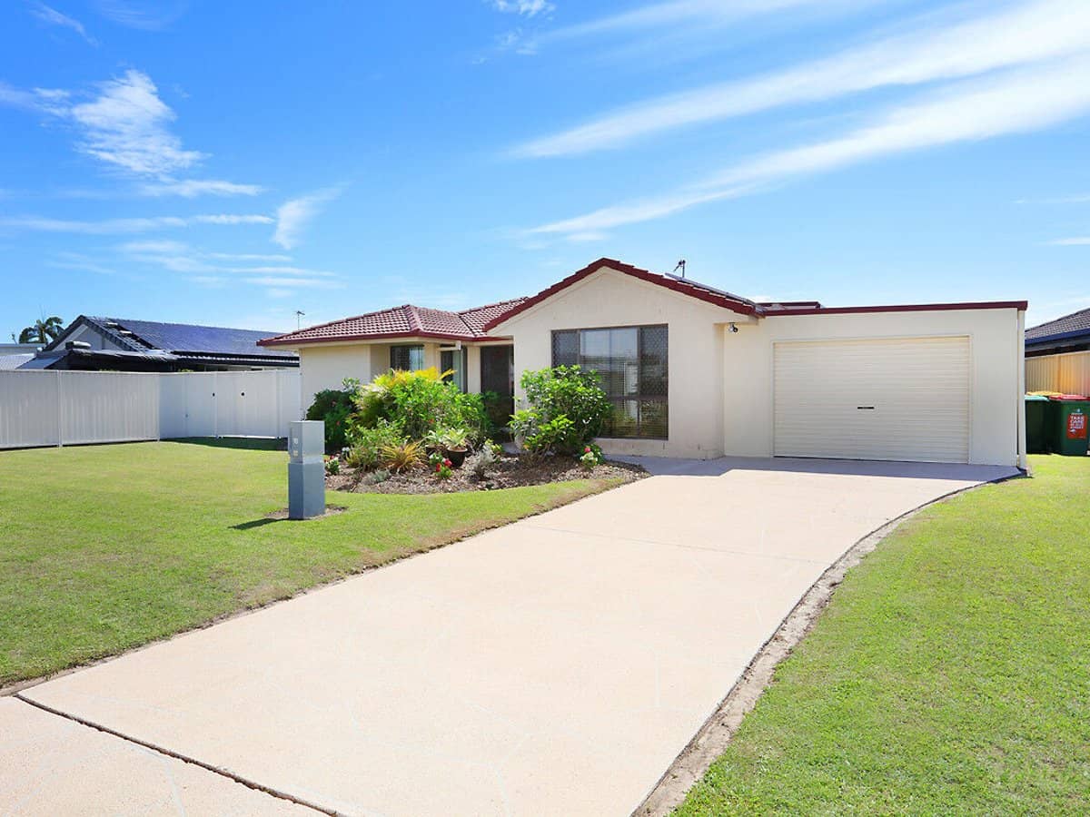 18 BURRENDONG Road, COOMBABAH - Thumbnail 2