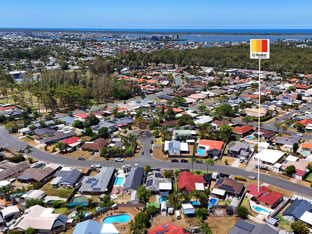 18 BURRENDONG Road, COOMBABAH - Thumbnail 5