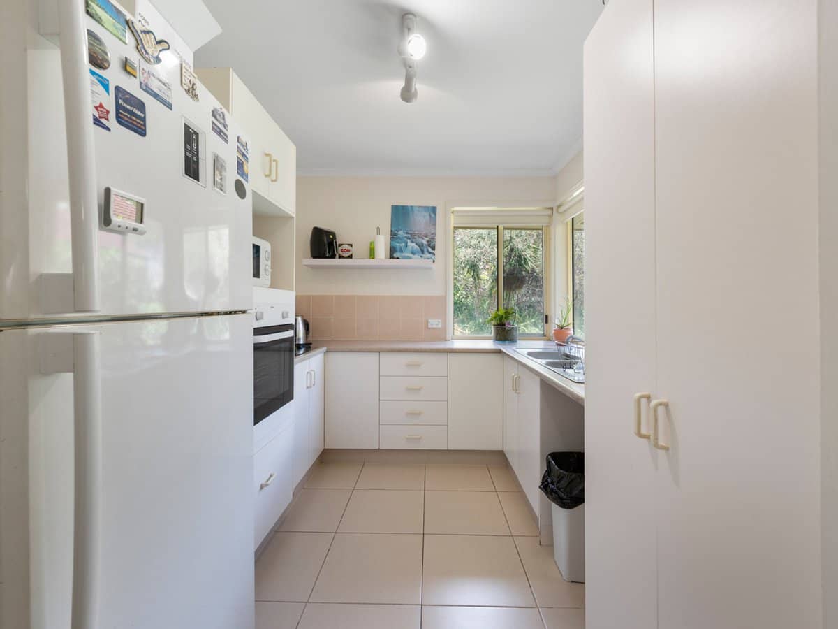 18 Strathalbyn Court, PARKWOOD - Thumbnail 4