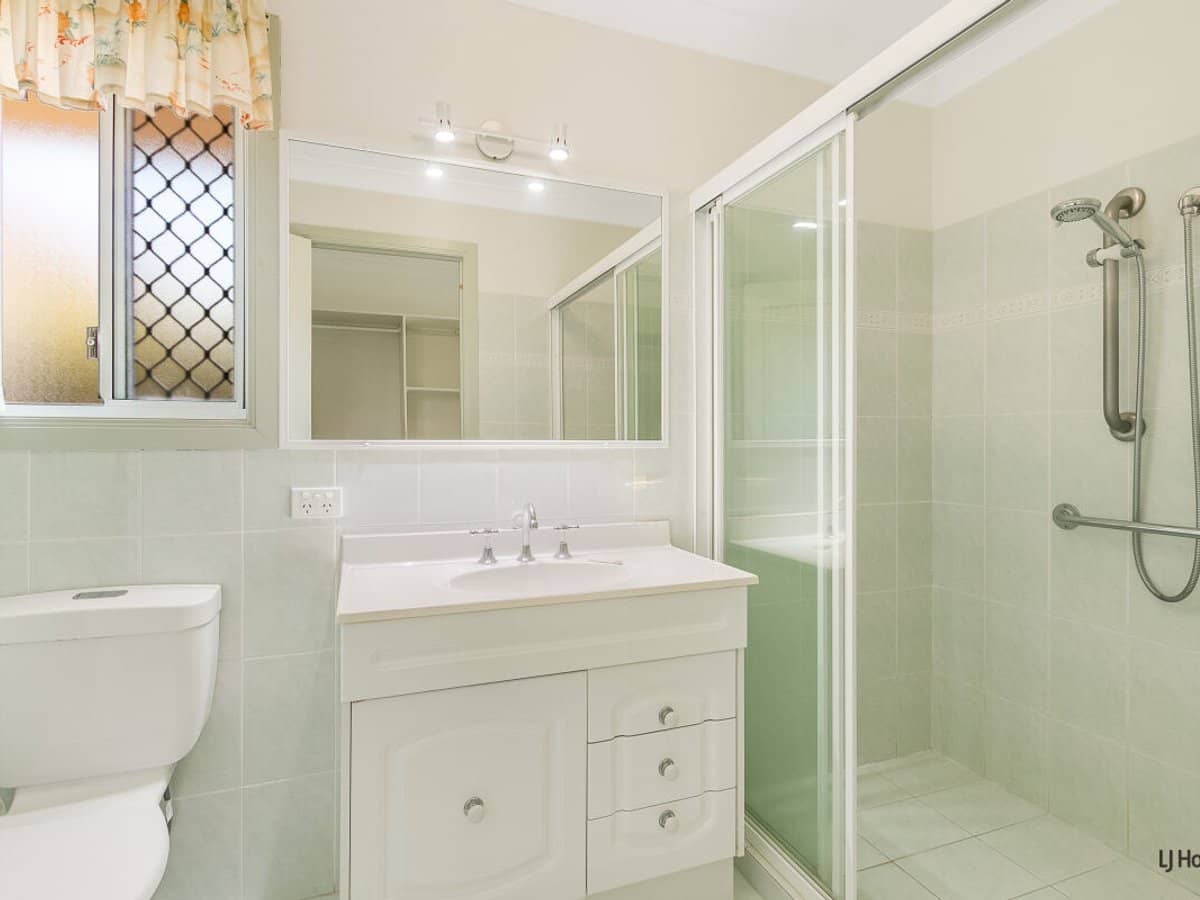 6 Wanda Court, BANORA POINT - Thumbnail 8