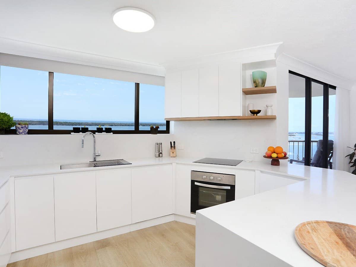 9 Bayview Street, RUNAWAY BAY - Thumbnail 13