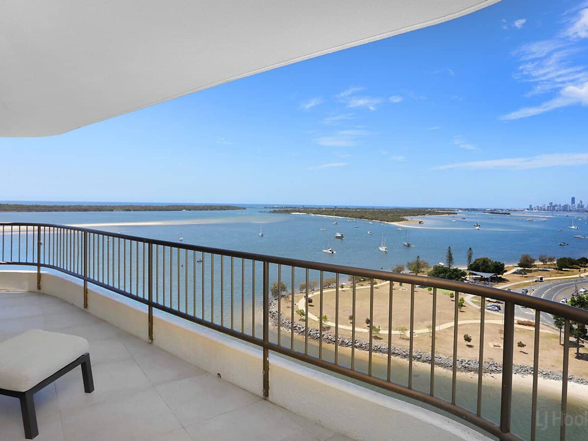 9 Bayview Street, RUNAWAY BAY - Thumbnail 21