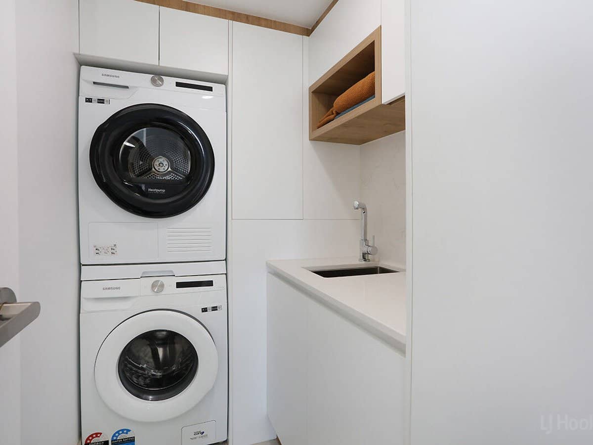 9 Bayview Street, RUNAWAY BAY - Thumbnail 22