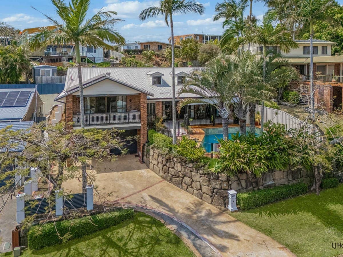 22 Widgee Avenue, BANORA POINT - Thumbnail 1