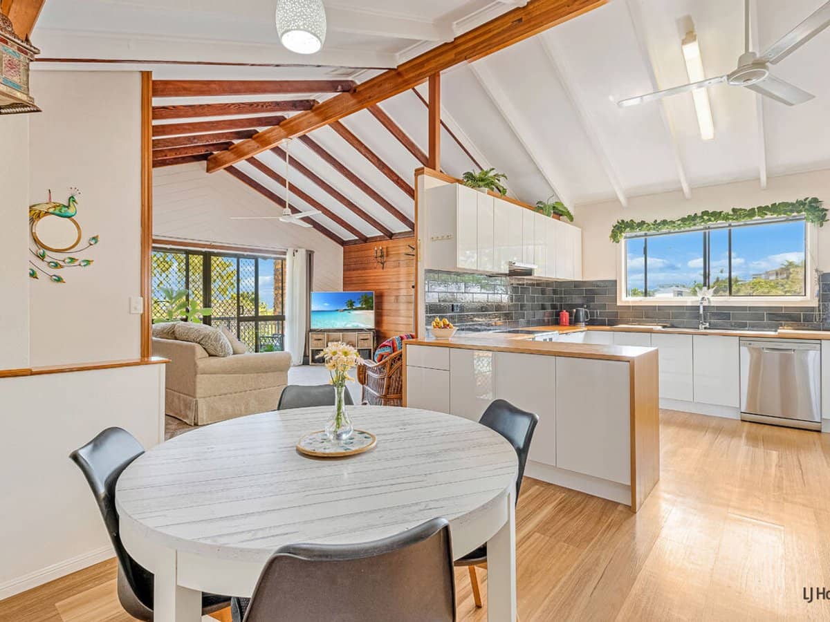 22 Widgee Avenue, BANORA POINT - Thumbnail 7