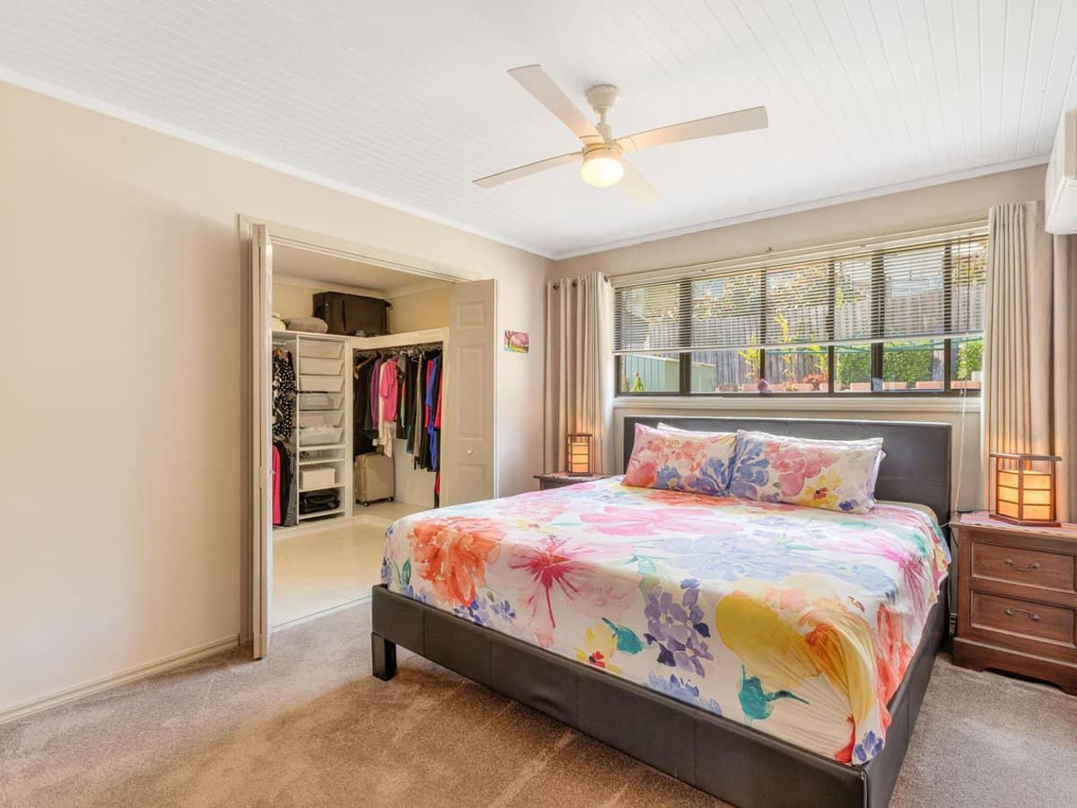 22 Widgee Avenue, BANORA POINT - Thumbnail 13