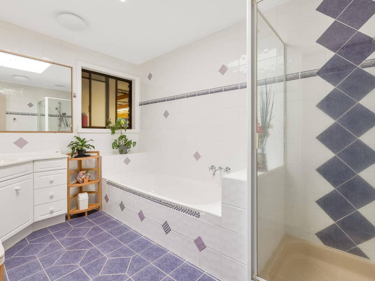 22 Widgee Avenue, BANORA POINT - Thumbnail 16