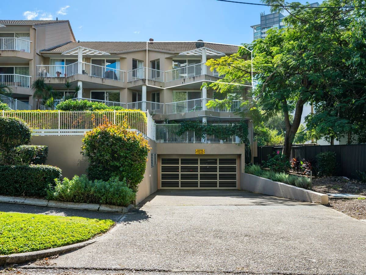 19 Heath Street, SOUTHPORT - Thumbnail 2