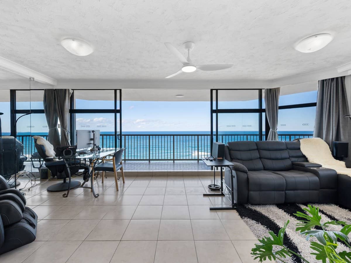 80 The Esplanade, SURFERS PARADISE - Thumbnail 2