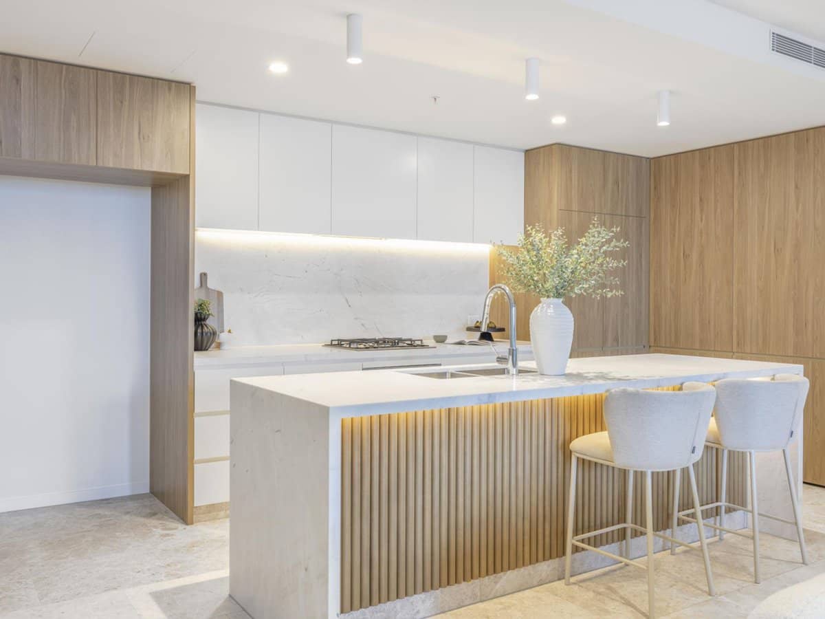 26-28 Alexandra Avenue, MERMAID BEACH - Thumbnail 3