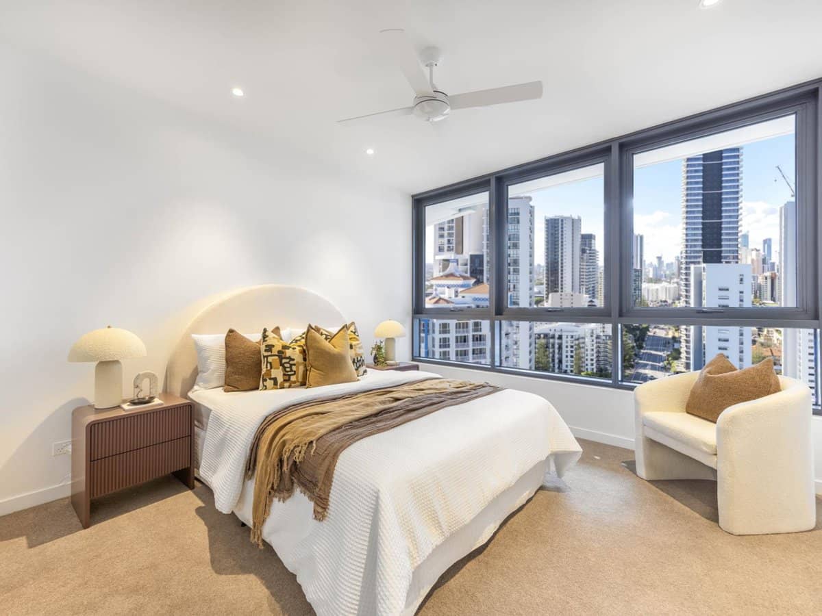 26-28 Alexandra Avenue, MERMAID BEACH - Thumbnail 6