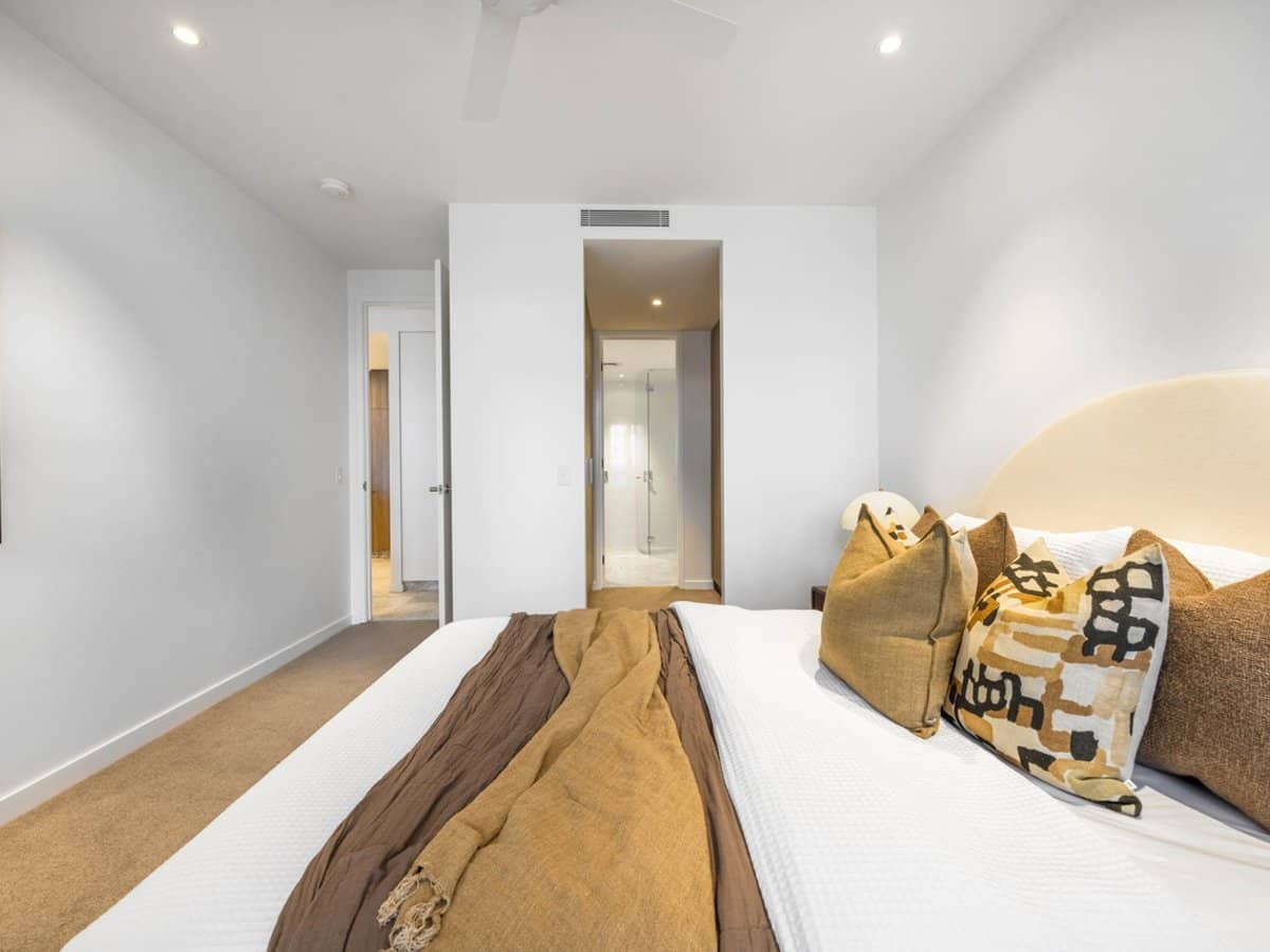 26-28 Alexandra Avenue, MERMAID BEACH - Thumbnail 7