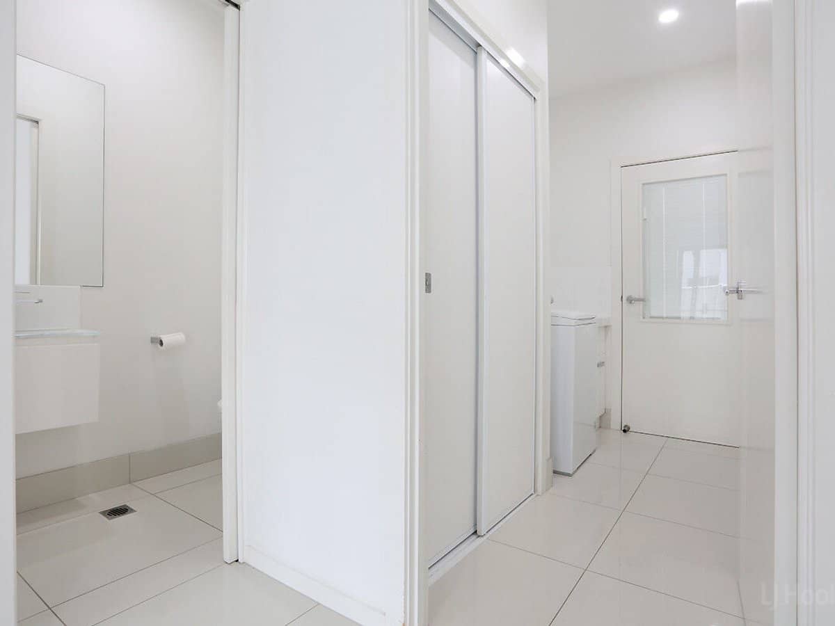 38 Deagon Drive, RUNAWAY BAY - Thumbnail 22