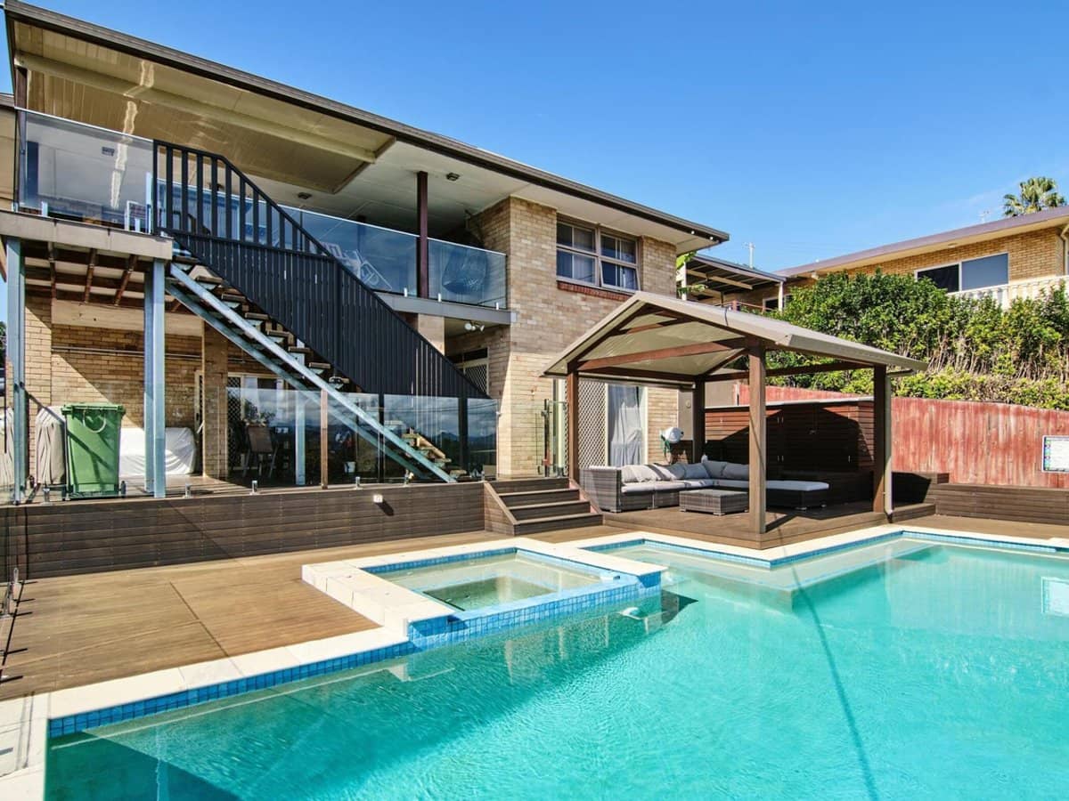 22 & 22a Rutledge Street, COOLANGATTA - Thumbnail 5