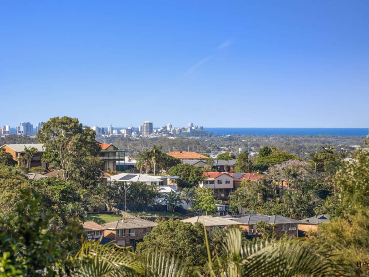 21 Kintyre Crescent, BANORA POINT - Thumbnail 4