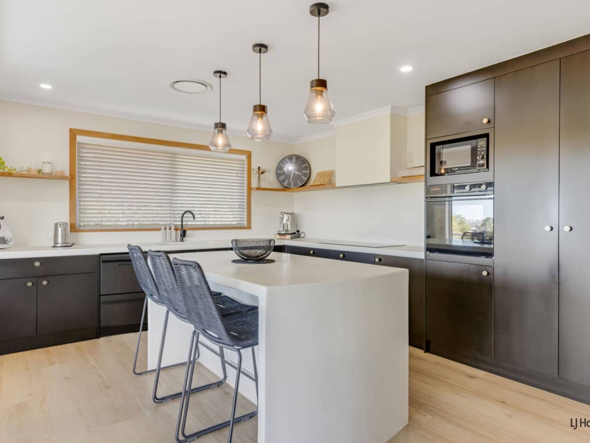 21 Kintyre Crescent, BANORA POINT - Thumbnail 8