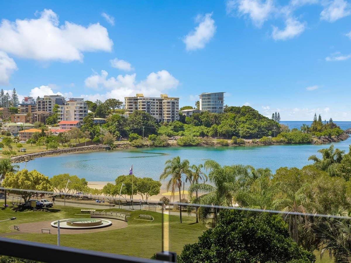 37 Bay Street, TWEED HEADS - Thumbnail 2