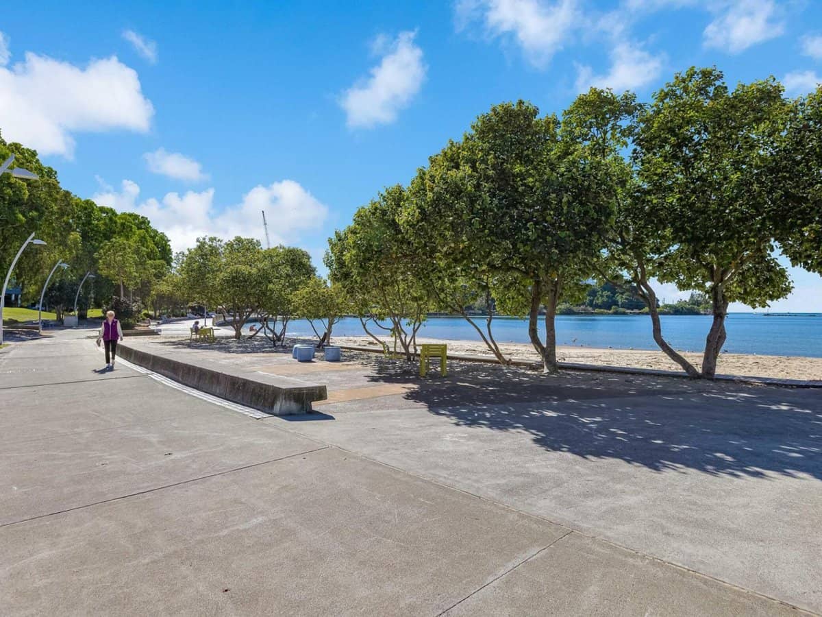 37 Bay Street, TWEED HEADS - Thumbnail 14