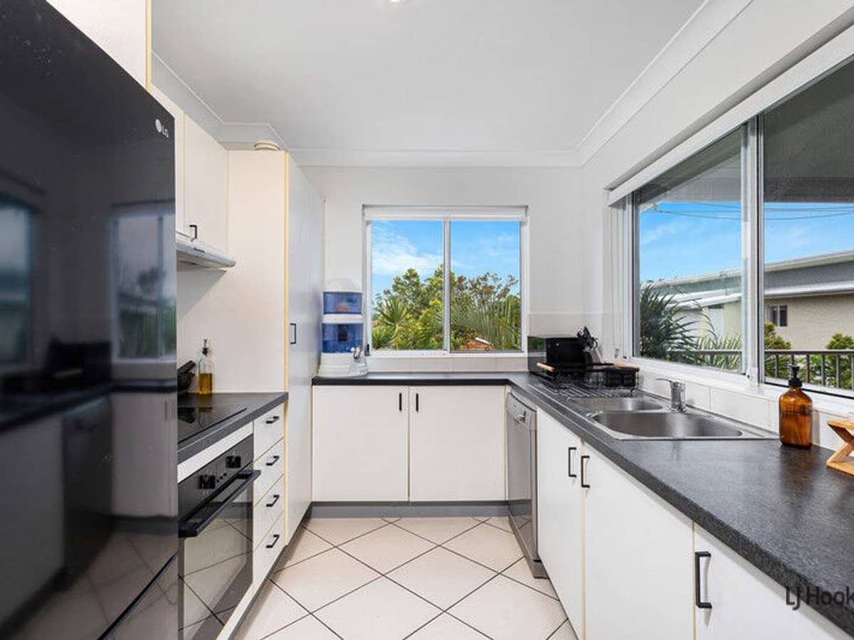 33 Lloyd Street, TWEED HEADS SOUTH - Thumbnail 4