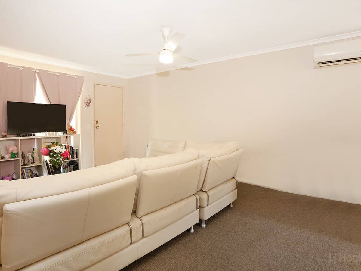 138 Hansford Road, COOMBABAH - Thumbnail 1