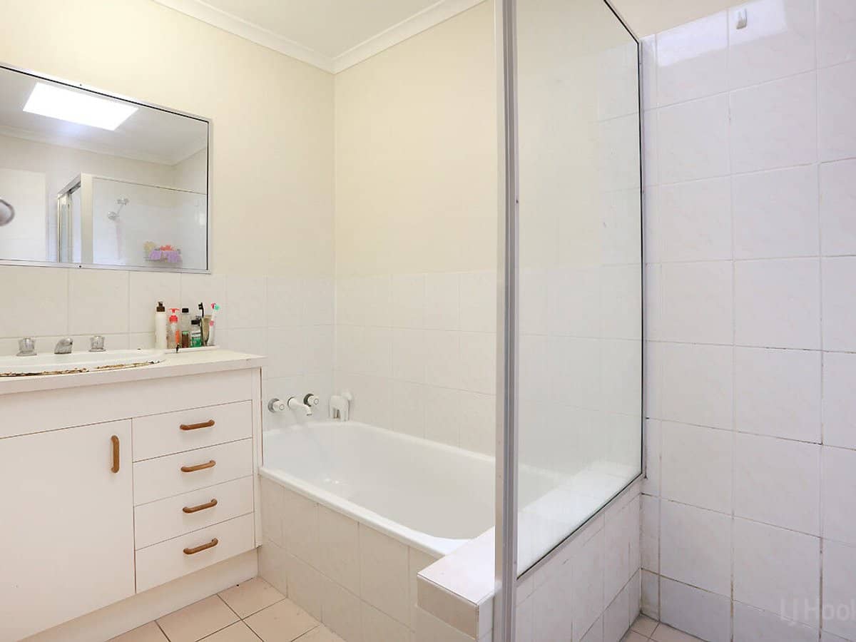 138 Hansford Road, COOMBABAH - Thumbnail 11