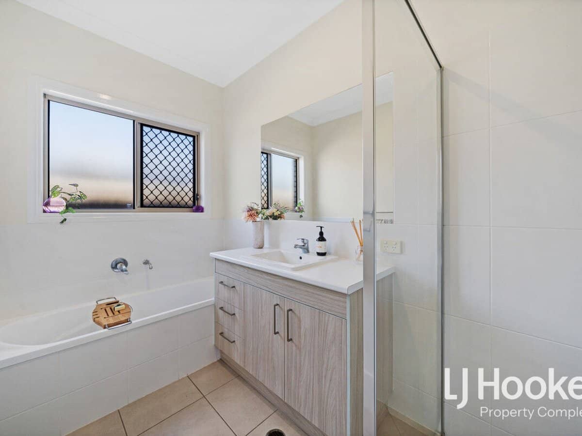 53 Combs Street, YARRABILBA - Thumbnail 2