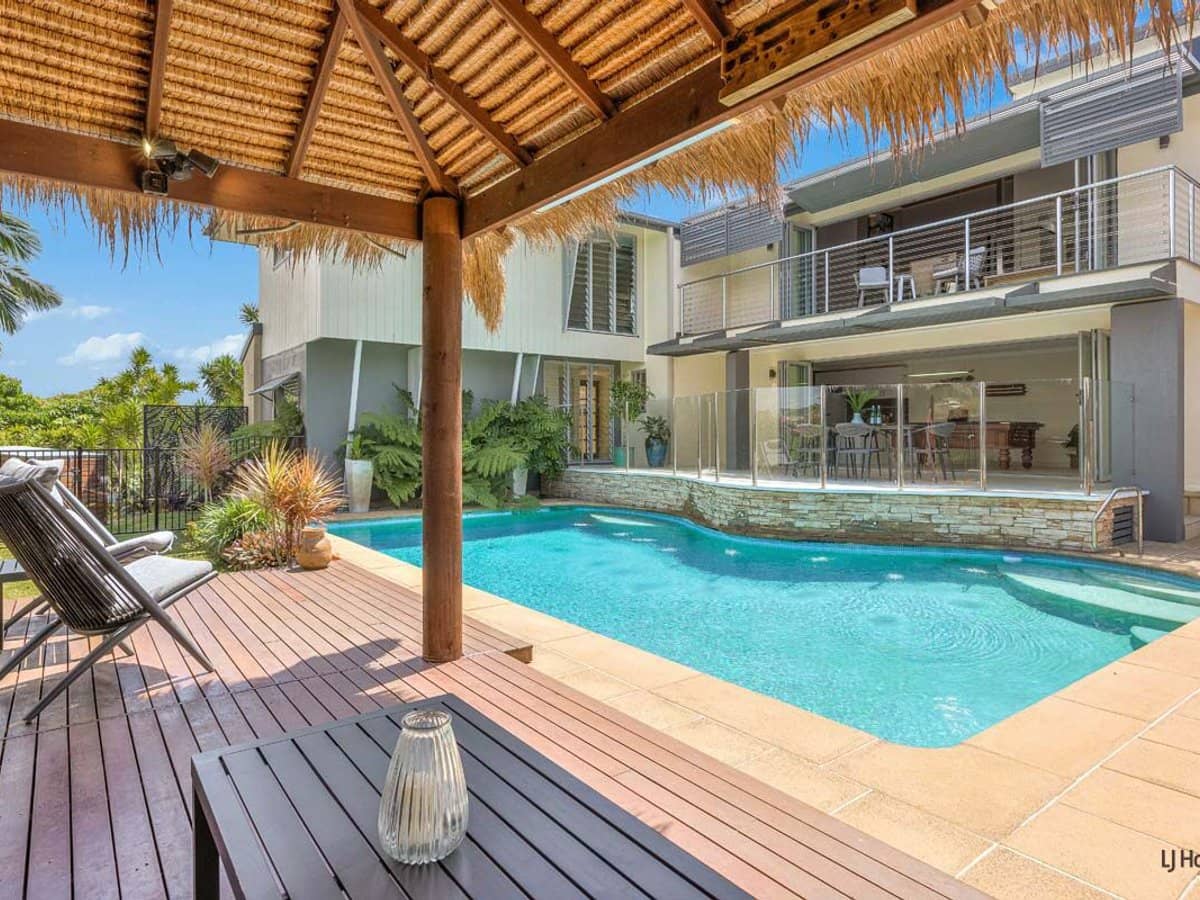 59 Banora Boulevard, BANORA POINT - Thumbnail 1