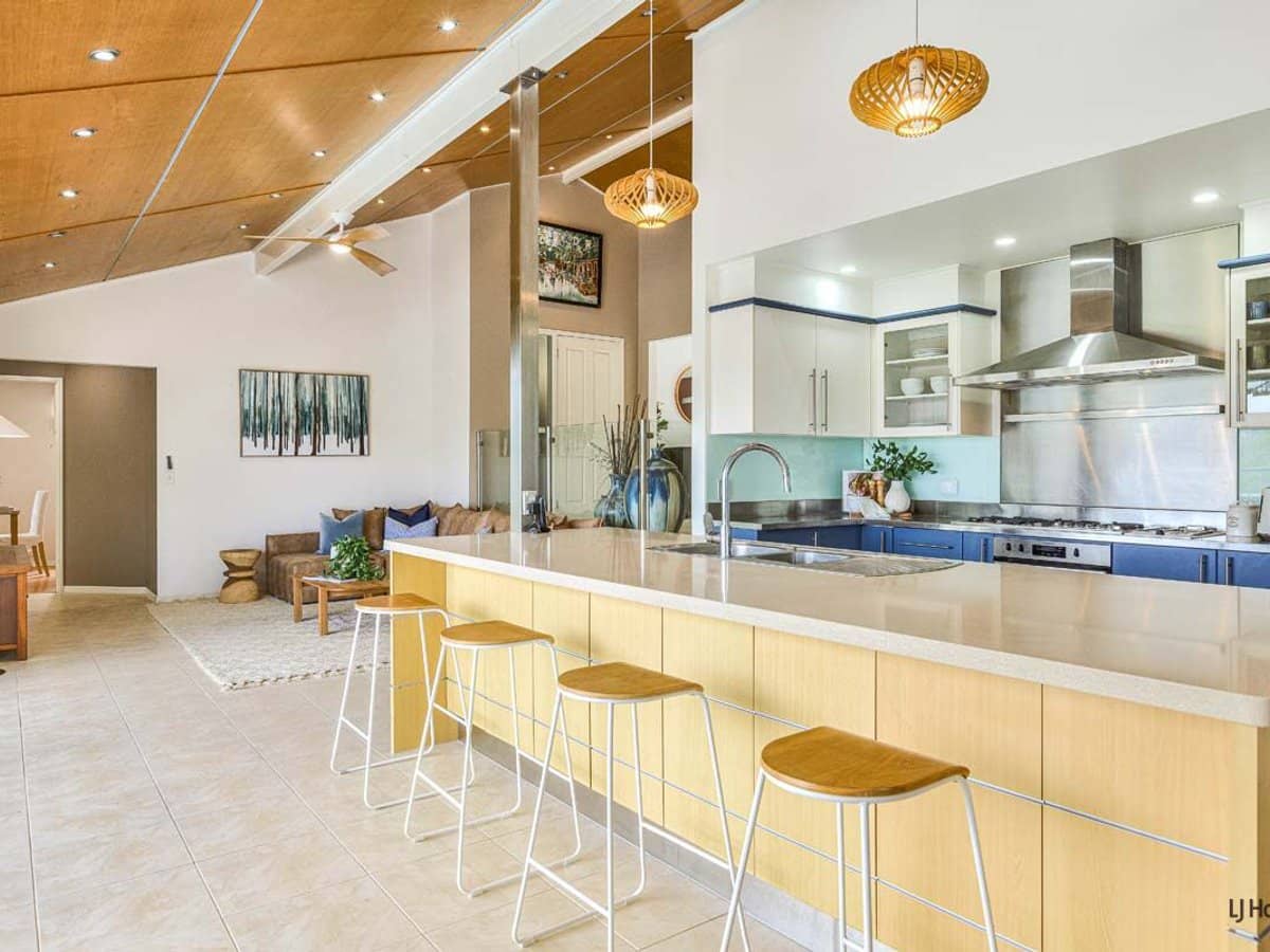 59 Banora Boulevard, BANORA POINT - Thumbnail 2