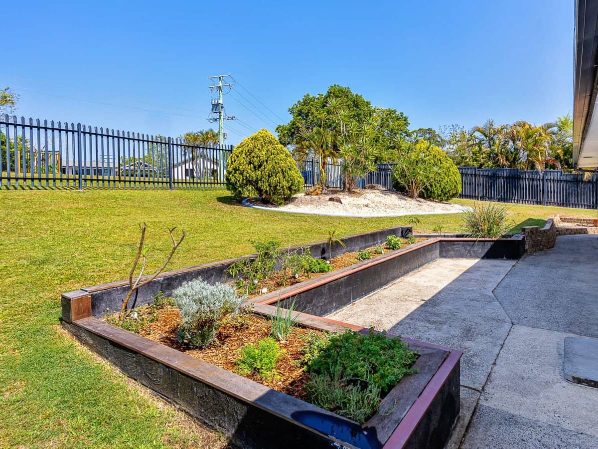 8 Todman Drive, MUDGEERABA - Thumbnail 7