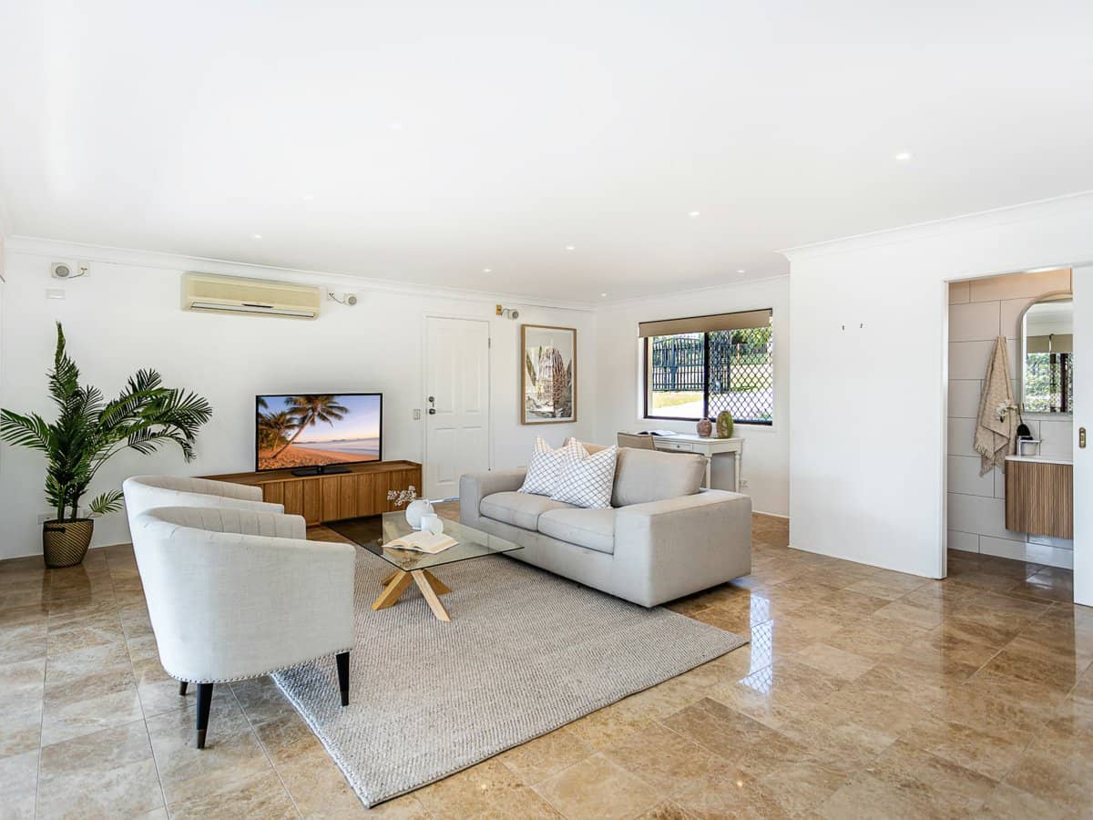 8 Todman Drive, MUDGEERABA - Thumbnail 12