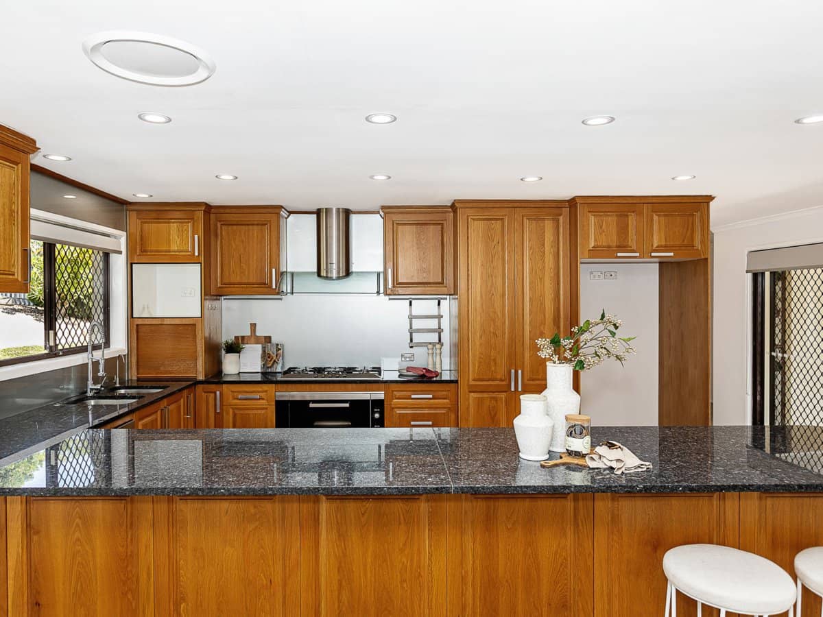 8 Todman Drive, MUDGEERABA - Thumbnail 15