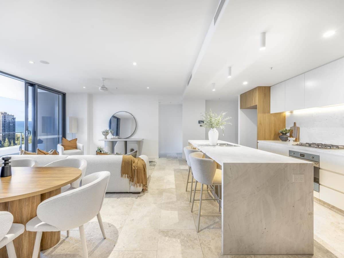 26 - 28 Alexandra Avenue, MERMAID BEACH - Thumbnail 1