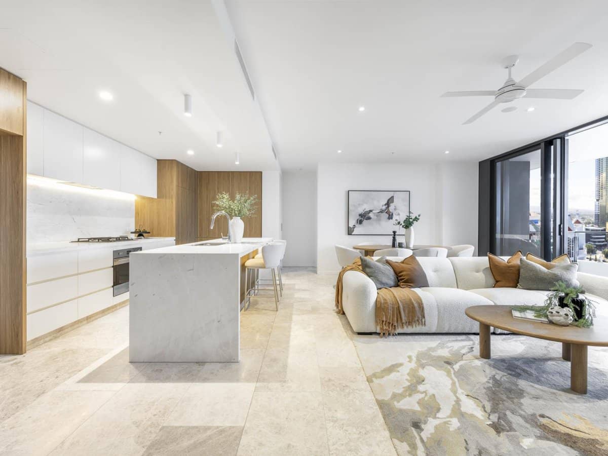 26 - 28 Alexandra Avenue, MERMAID BEACH - Thumbnail 6