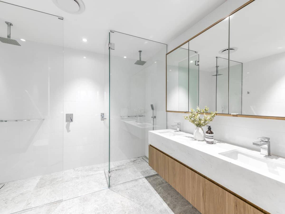 26 - 28 Alexandra Avenue, MERMAID BEACH - Thumbnail 9