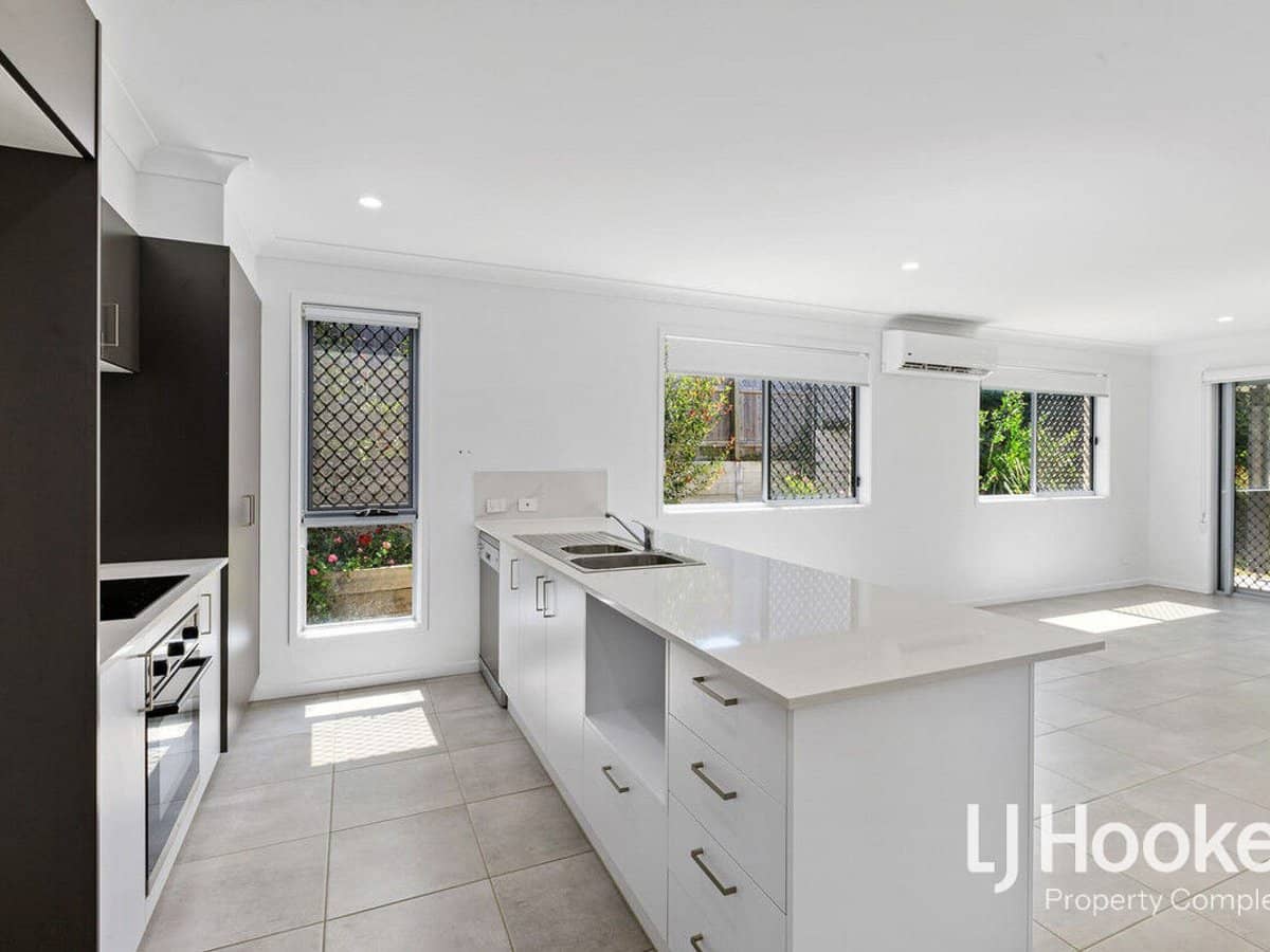 4 Isla Street, PARK RIDGE - Thumbnail 3