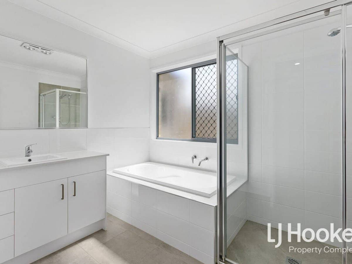 4 Isla Street, PARK RIDGE - Thumbnail 12