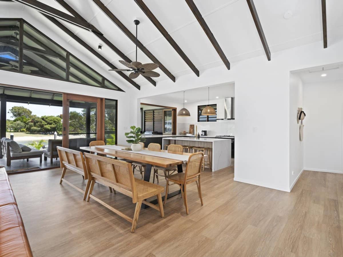 10 Kookaburra Crt, SOUTH STRADBROKE - Thumbnail 7